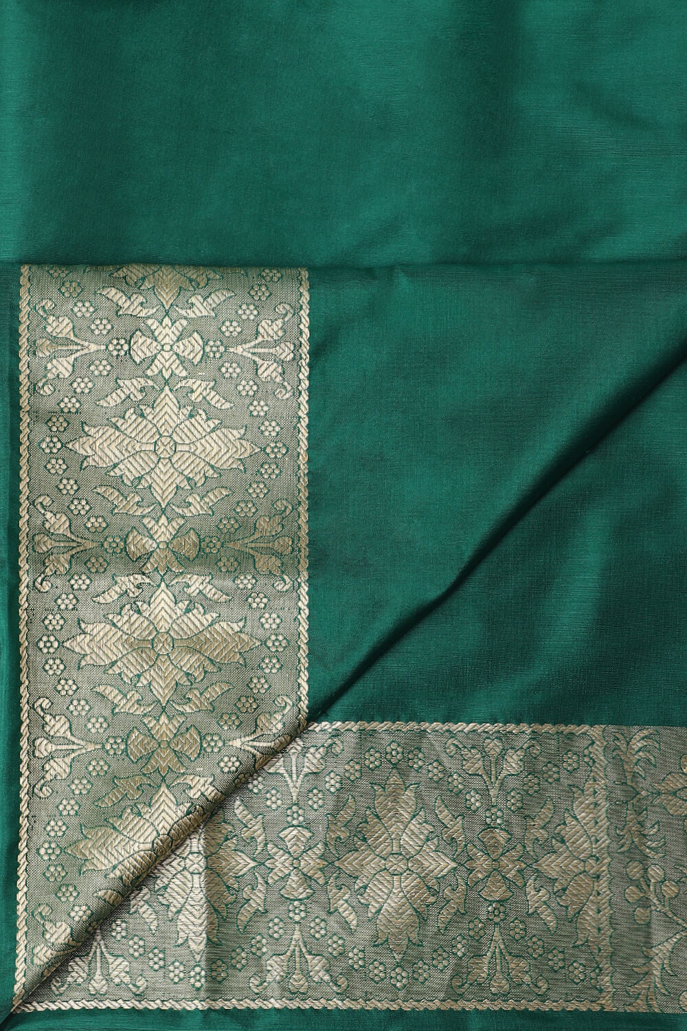 Dark Green Pure Silk Banarasi Saree image number null