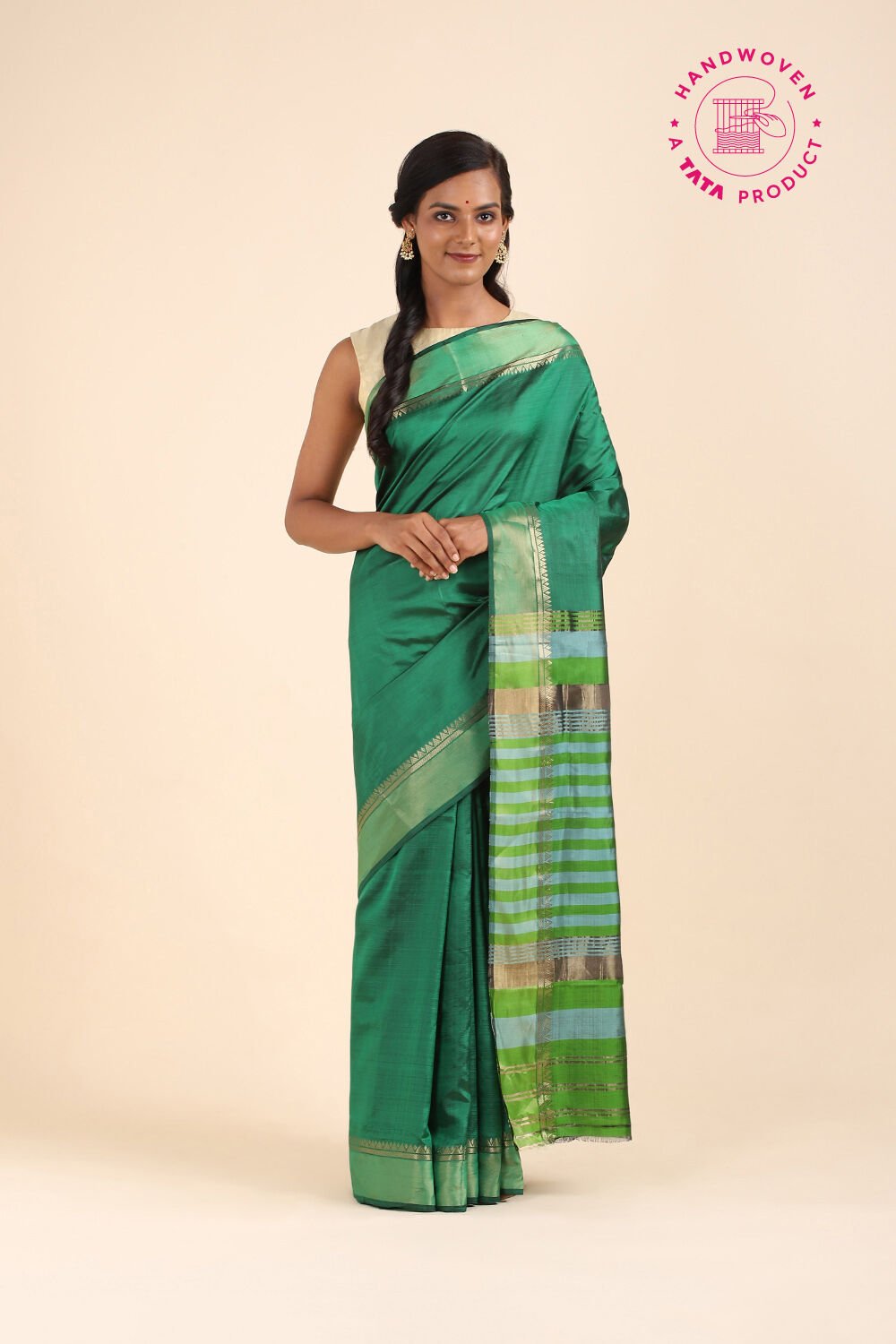 Green Pure Silk Woven Saree image number null