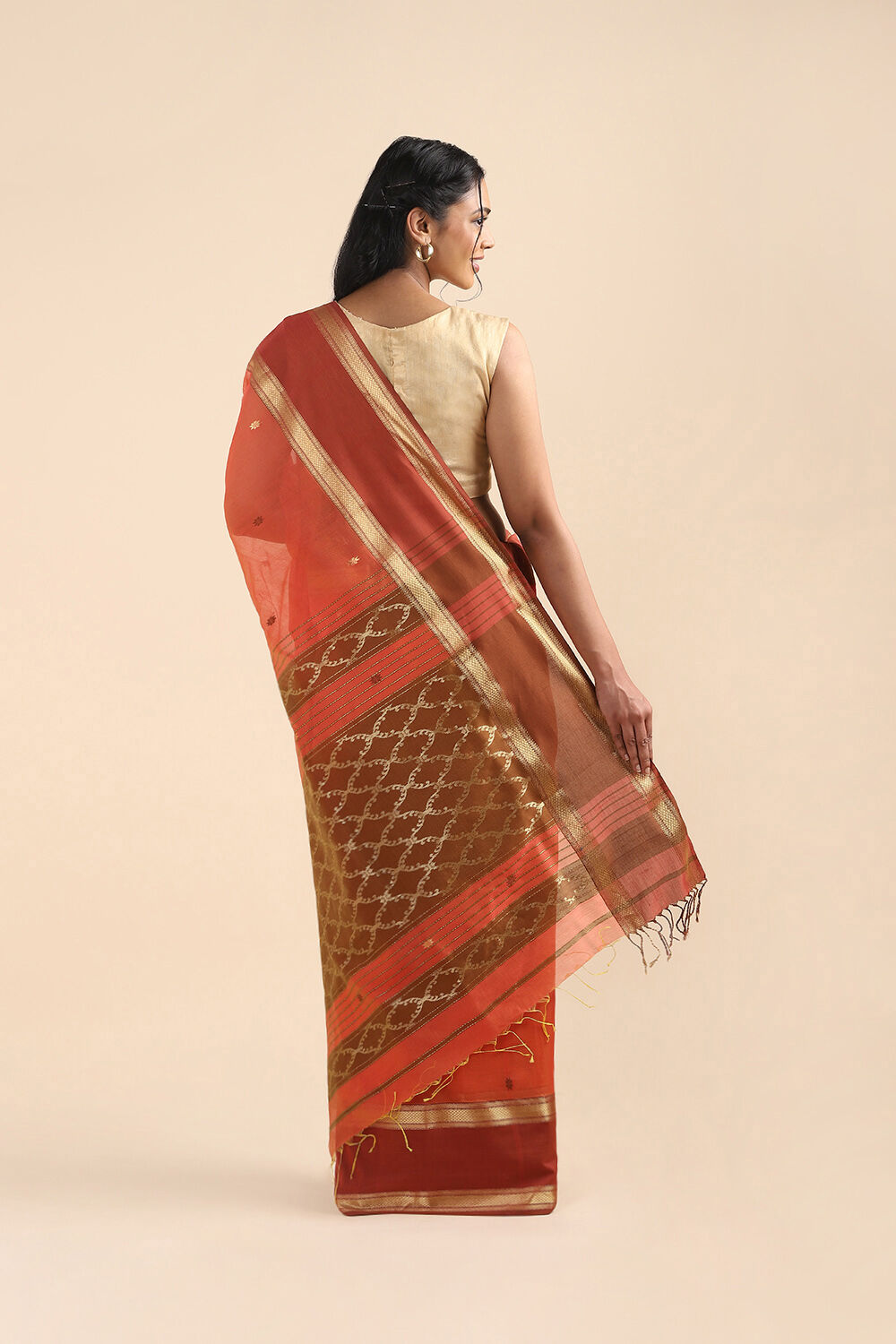 Light Red Pure Silk Cotton Maheswari Saree image number null