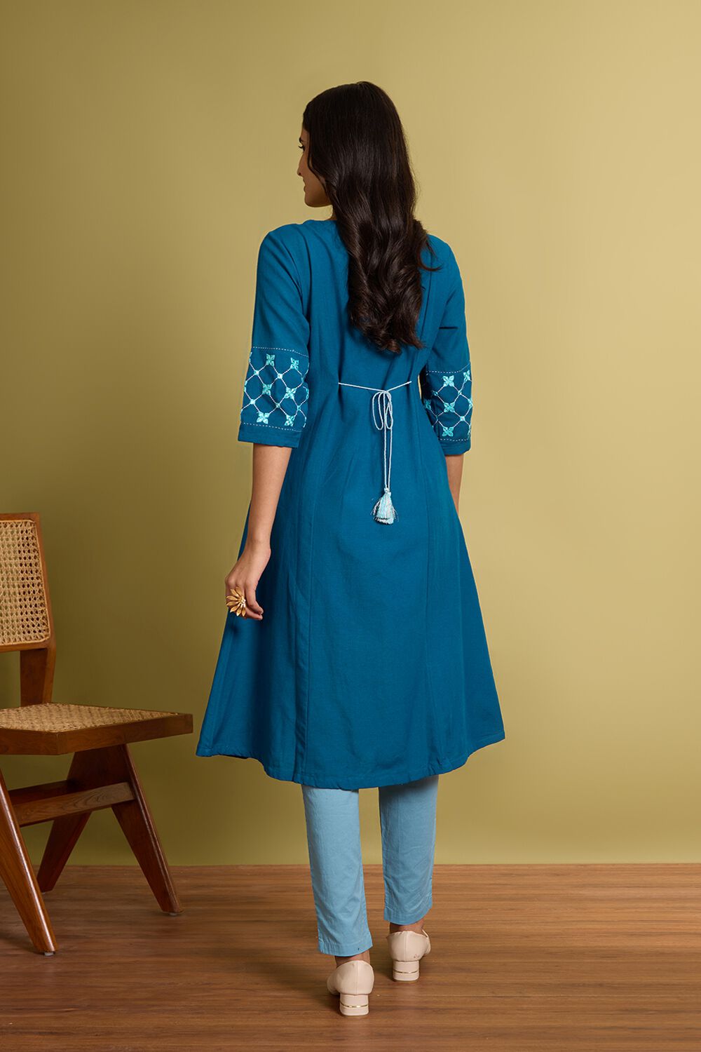 Blue Viscose Cotton Embroidered Kurta image number null