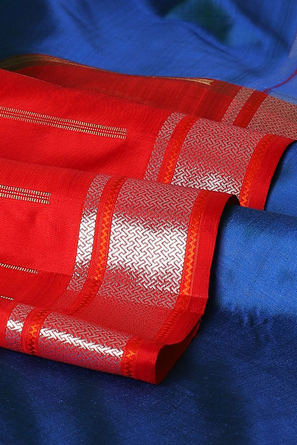 Blue Pure Silk Kanjivaram Saree image number null