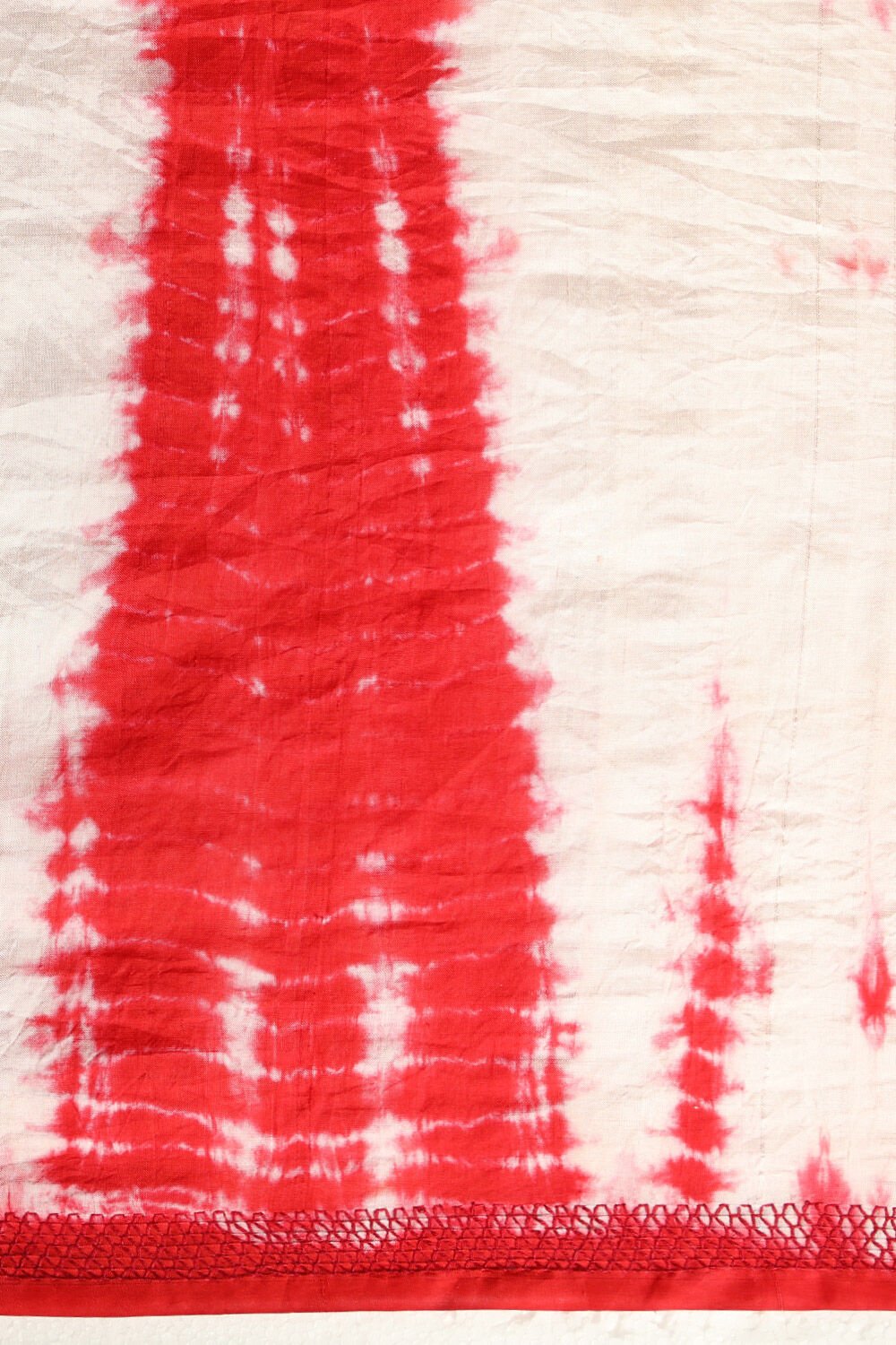 Off White Bengali Pure Silk Kantha Embroidery Saree image number null