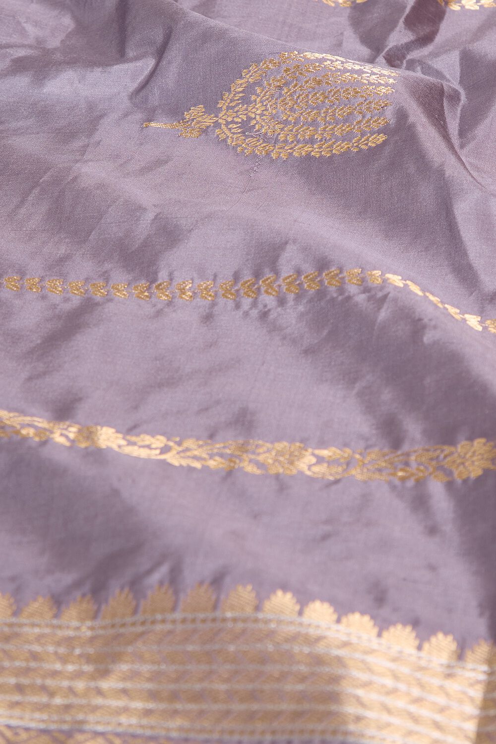 Purple Pure Silk Kadwa Banarasi Saree image number null