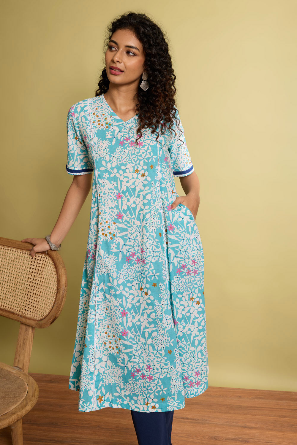 Light Blue Screen Printed Pure Cotton Kurta image number null