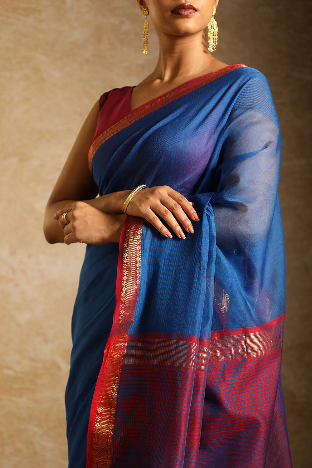 Navy Woven Pure Silk Cotton Maheswari Saree image number null