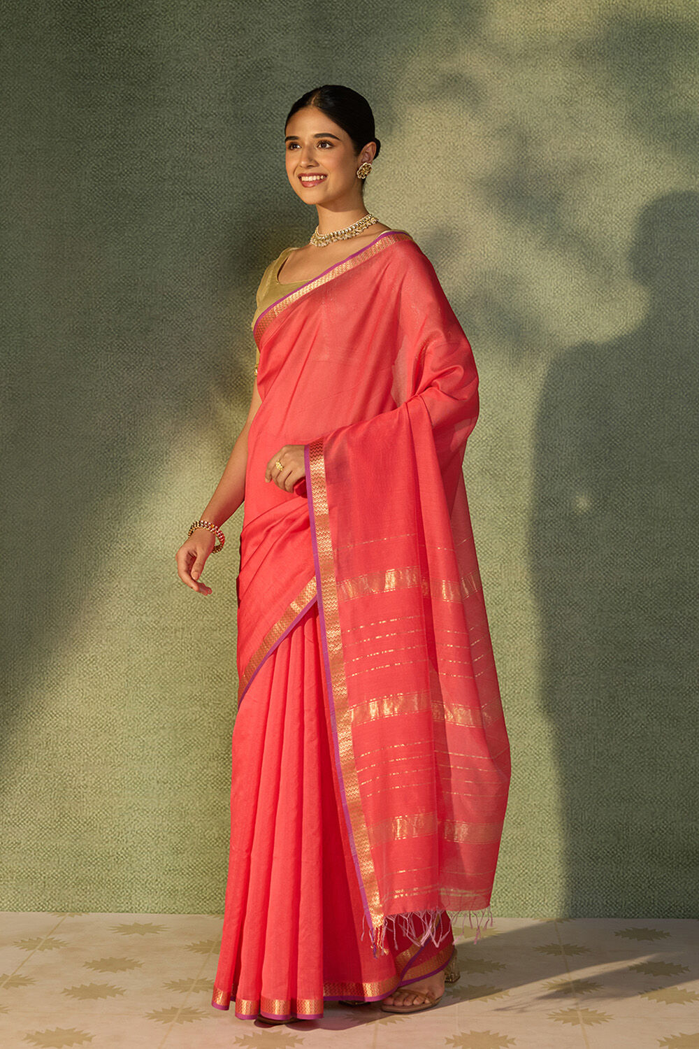 Dark Pink Woven Pure Silk Cotton Maheshwari Saree image number null
