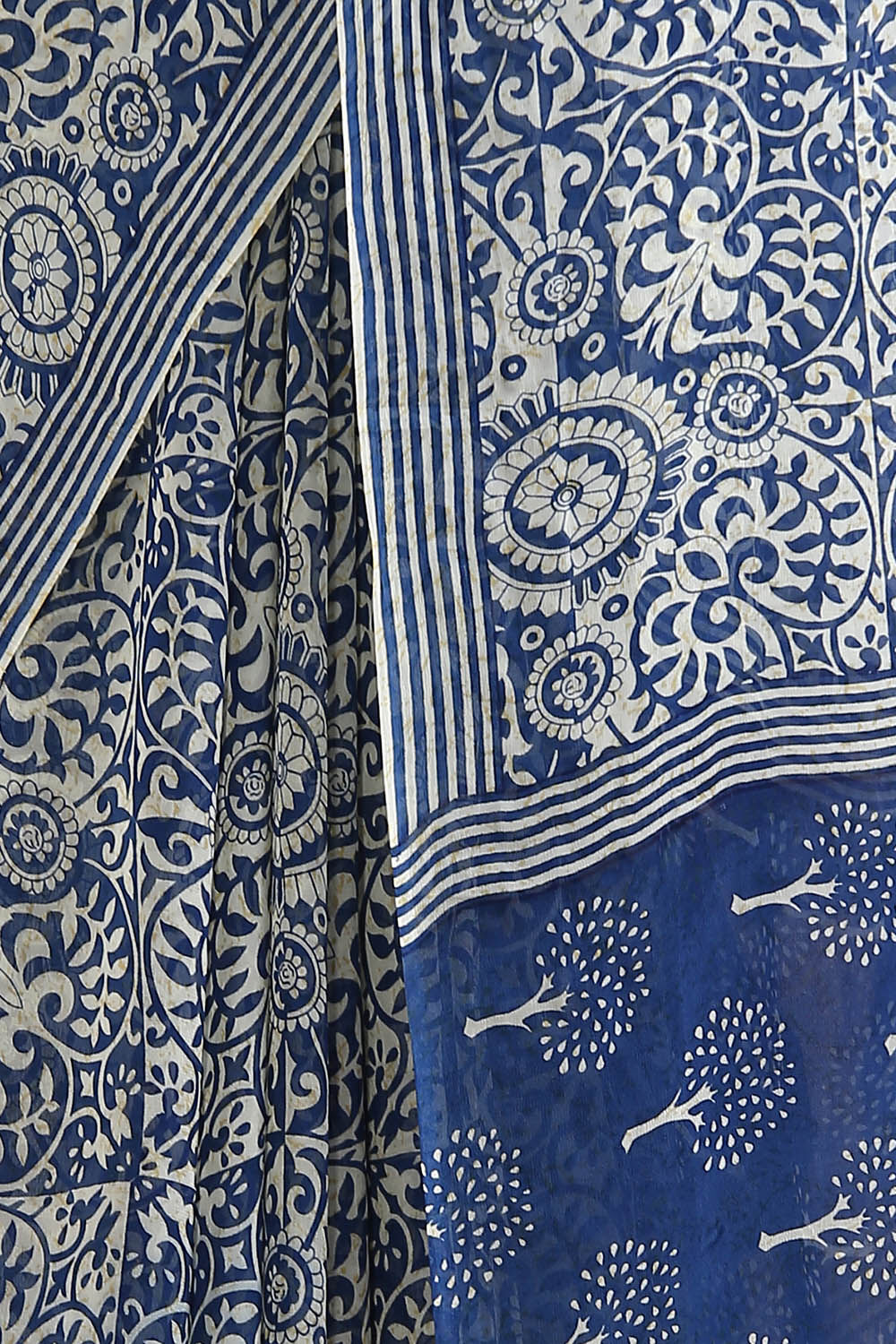Blue Viscose Georgette Printed Saree image number null