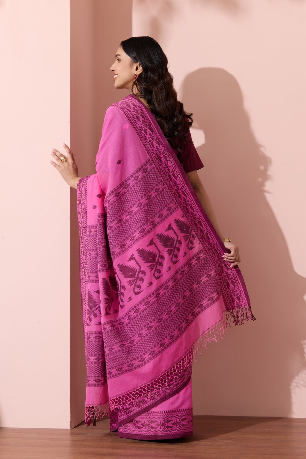 Pink Bengal Pure Cotton Jamdani Saree image number null
