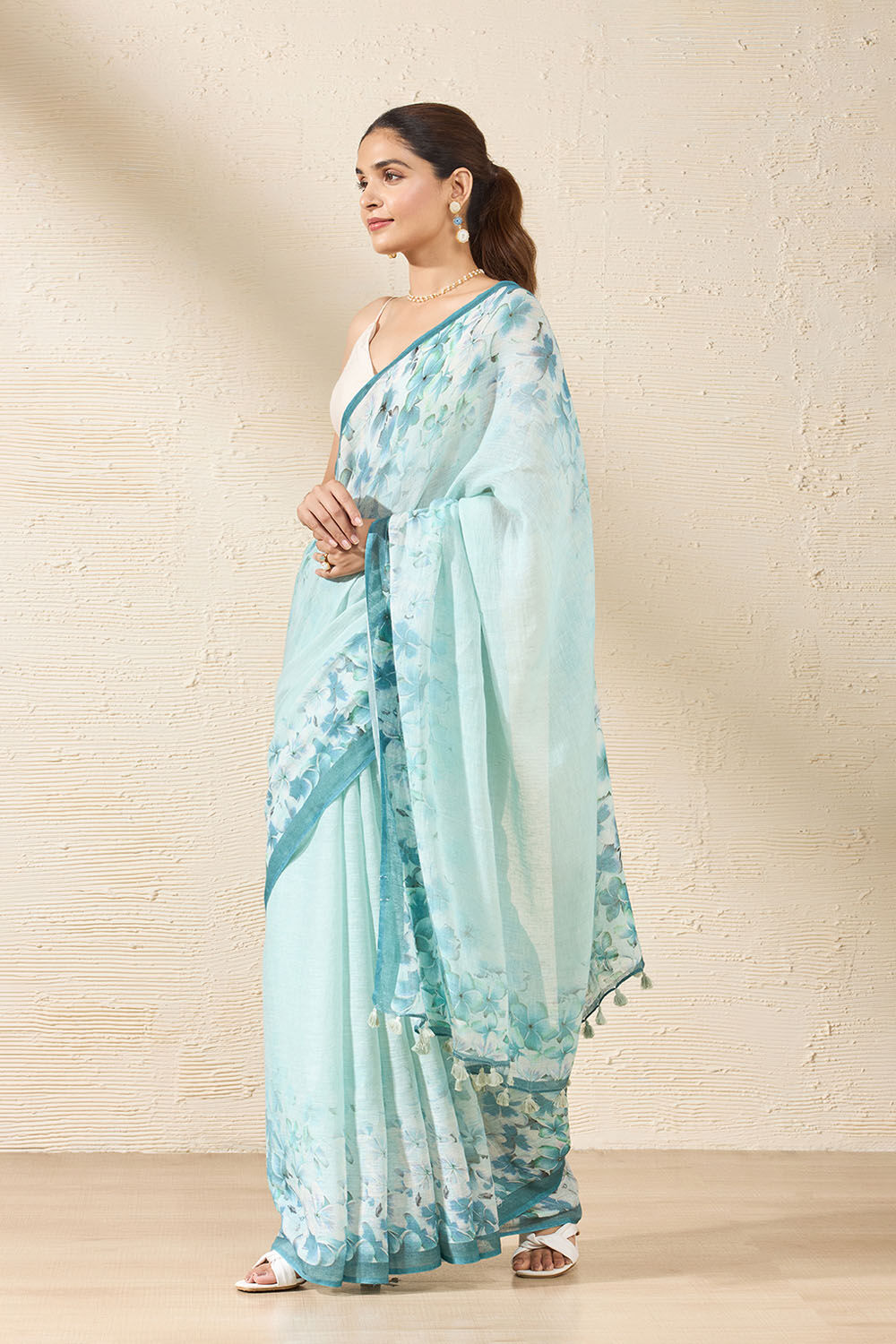 Blue Printed Pure Linen Saree image number null