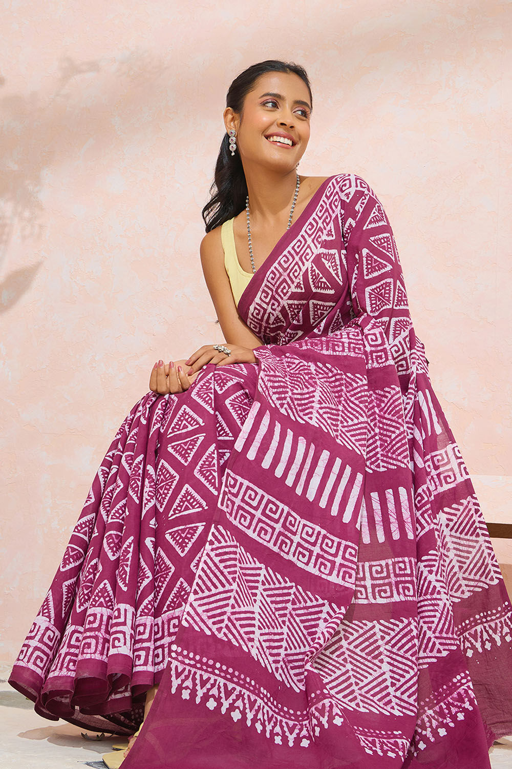 Dark Pink Ujjain Pure Cotton Batik Saree image number null