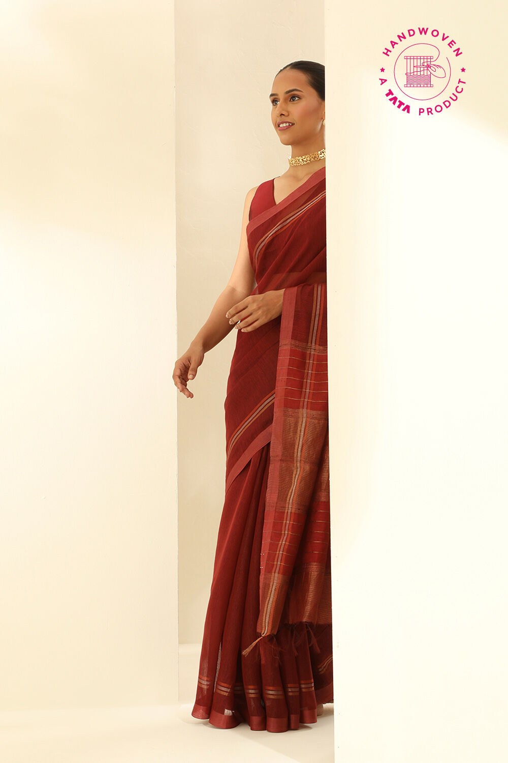 Dark Red Pure Tussar Silk Woven Bhagalpuri Saree image number null