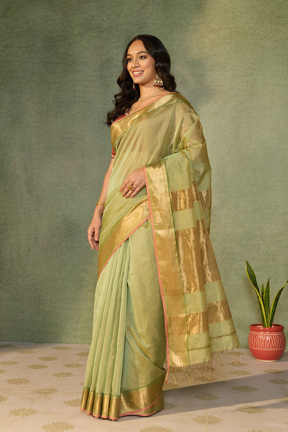 Light Green Woven Pure Tissue Cotton Maheshwari Saree image number null