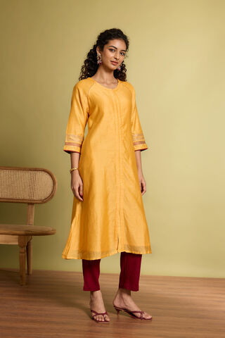 Yellow Pure Silk Cotton Embroidered Kurta thumbnail image number null