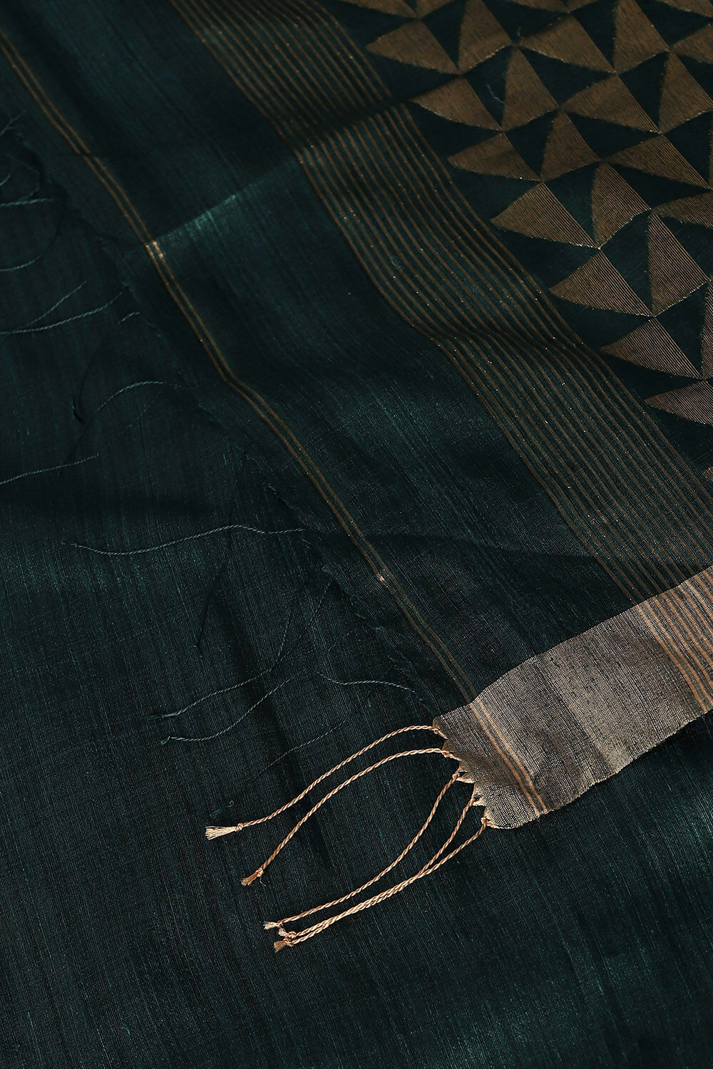 Green Pure Silk Vanya Jamdani Saree image number null