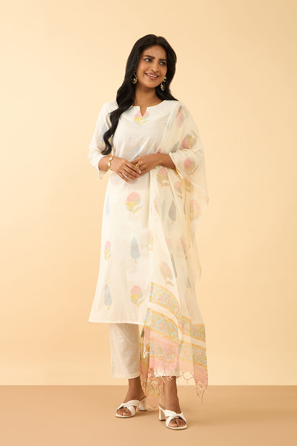 Off White Screen Printed Pure Cotton Kurta Set image number null