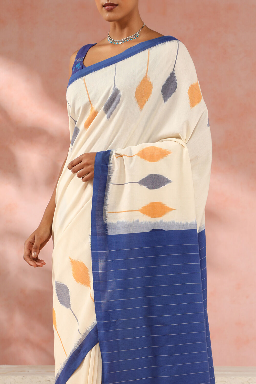 Off White Pure Cotton Pochampalli Ikat Saree image number null
