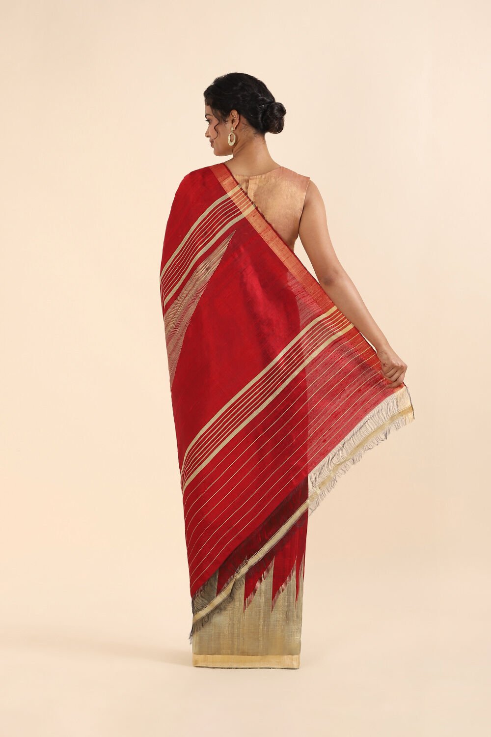 Red Pure Silk Woven Saree image number null