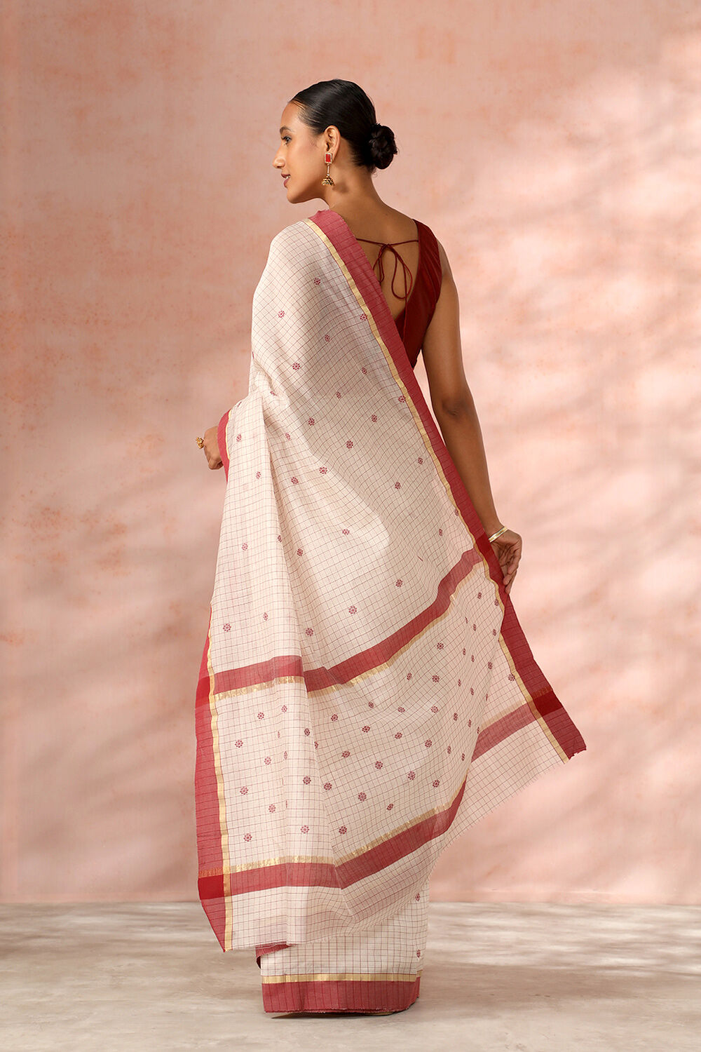 Off White Chanderi Pure Silk Cotton Woven Saree image number null
