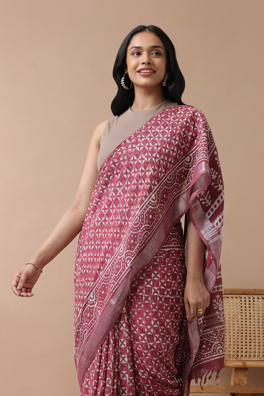 Pink Cotton Viscose Contemporary Block Printed Saree image number null