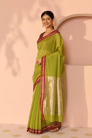Green Woven Pure Silk Cotton Maheshwar Saree thumbnail image number null