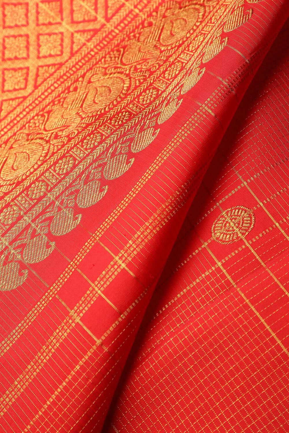 Red Woven Pure Silk Kanjivaram Saree image number null