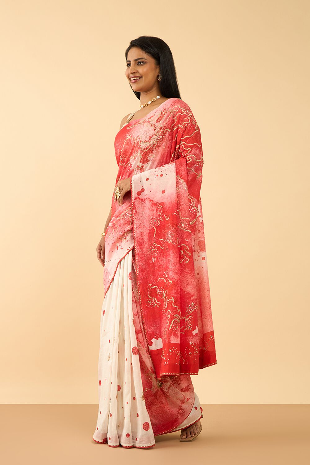 Red Pure Silk Cotton Embroidered Saree image number null