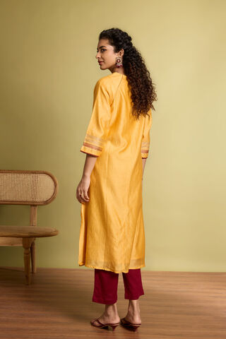 Yellow Pure Silk Cotton Embroidered Kurta thumbnail image number null