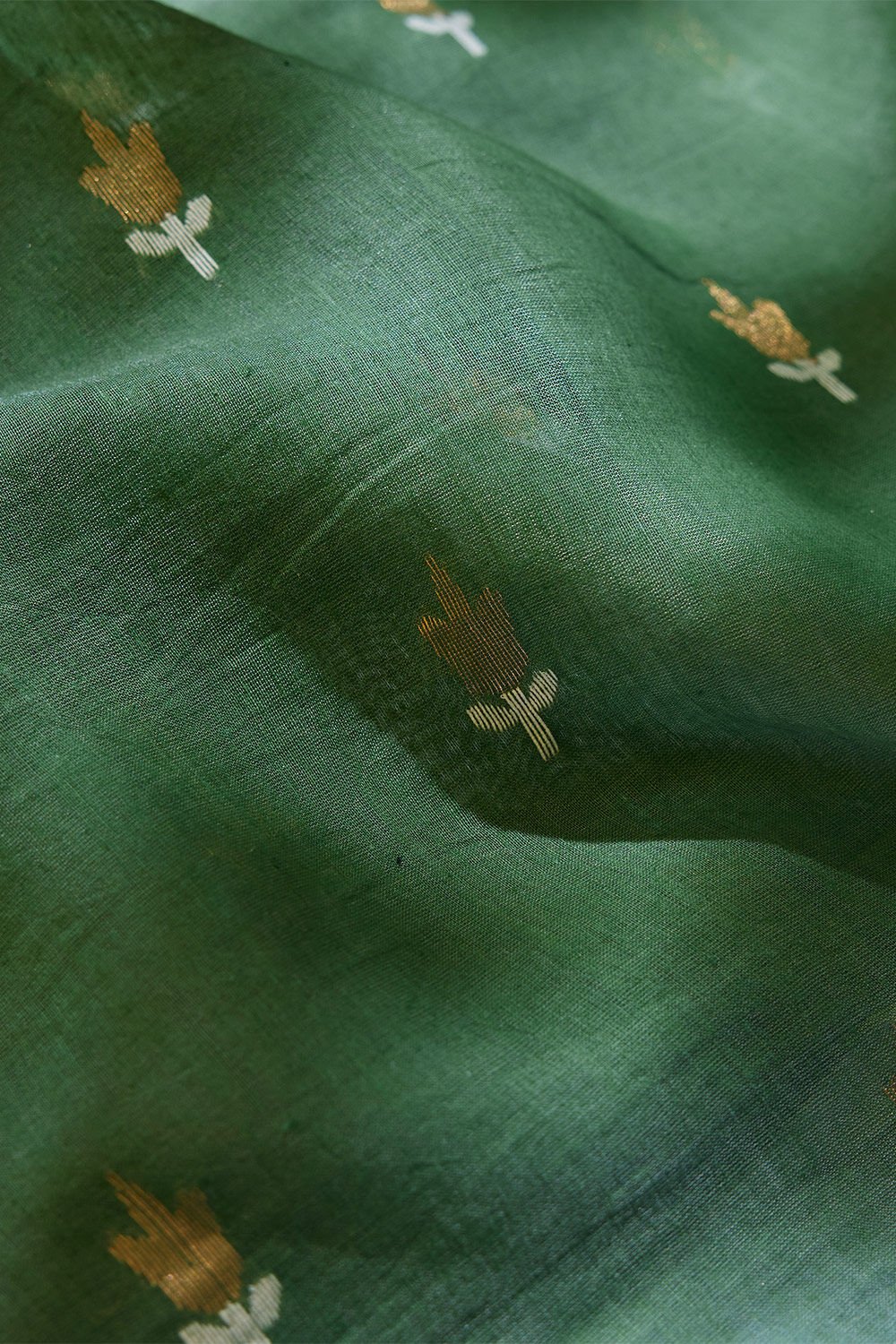 Green Silk Khadi Cotton Bengal Jamdani Saree image number null