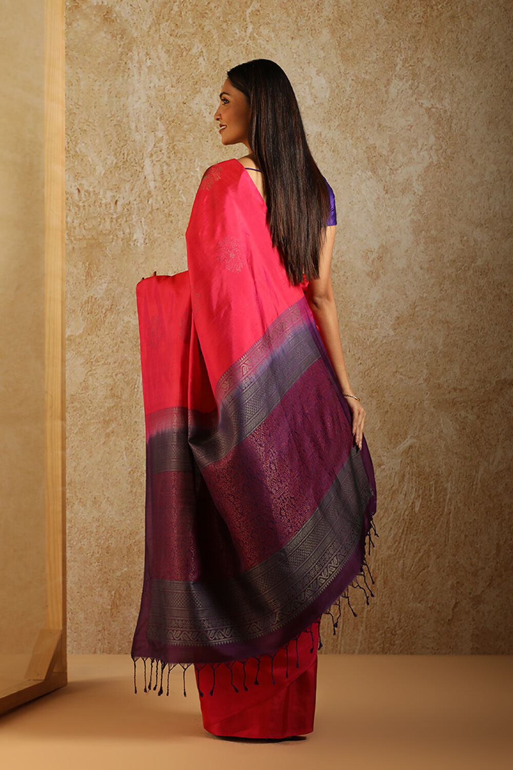 Red South Pure Silk Woven Saree image number null