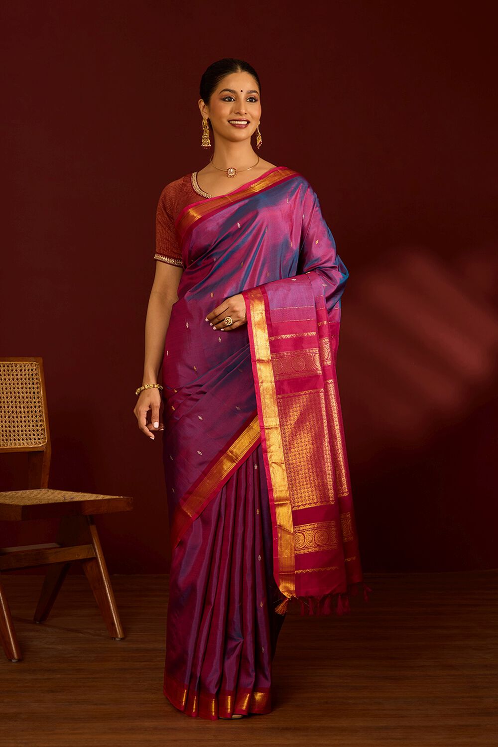 Violet Pure Silk Woven Kanjivaram Saree image number null