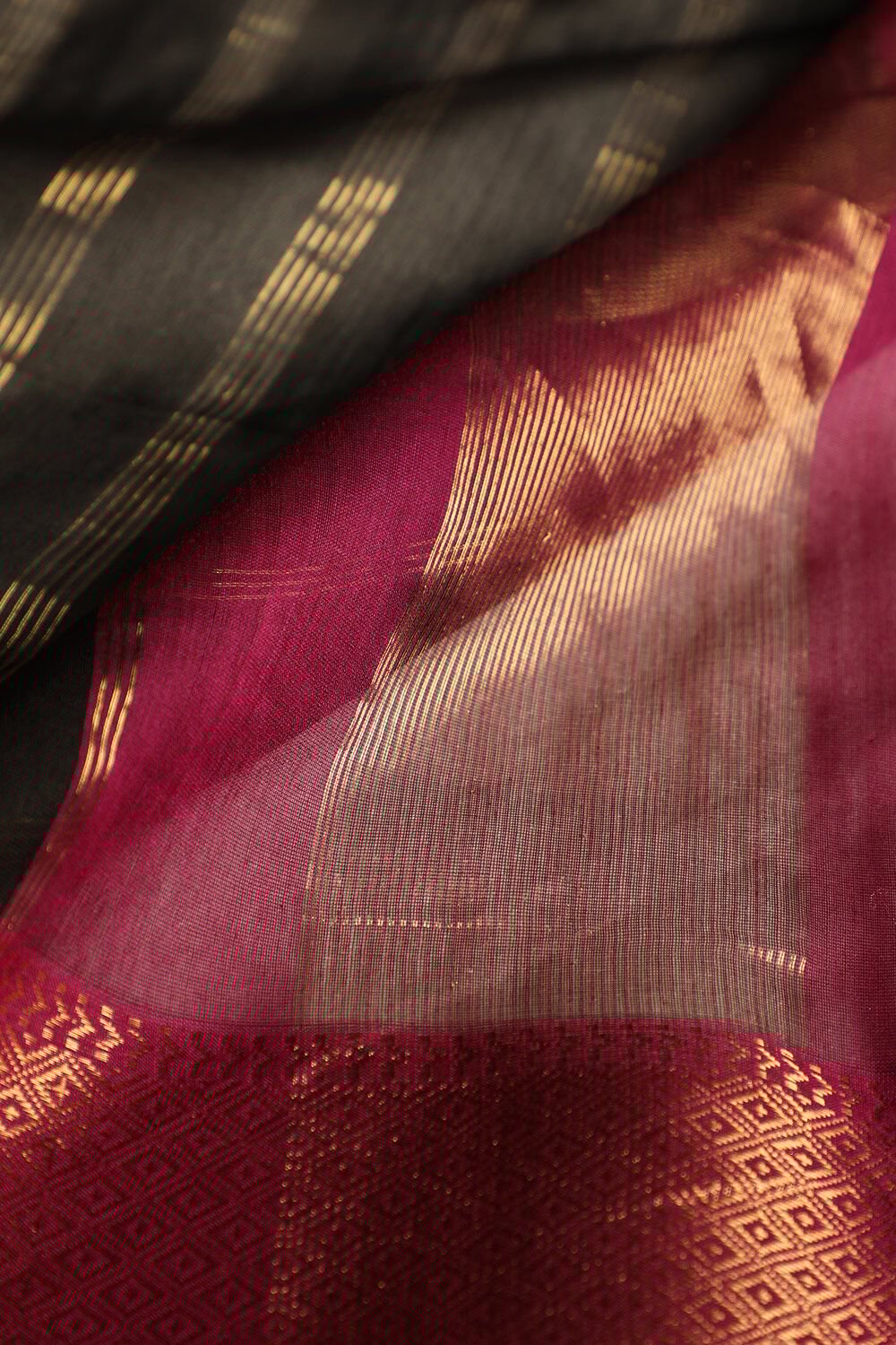 Black Pure Silk Cotton Woven Maheshwari Saree image number null