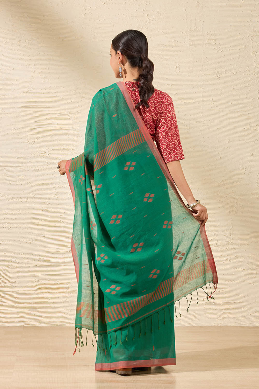 Green Bengal Pure Cotton Jamdani Saree image number null