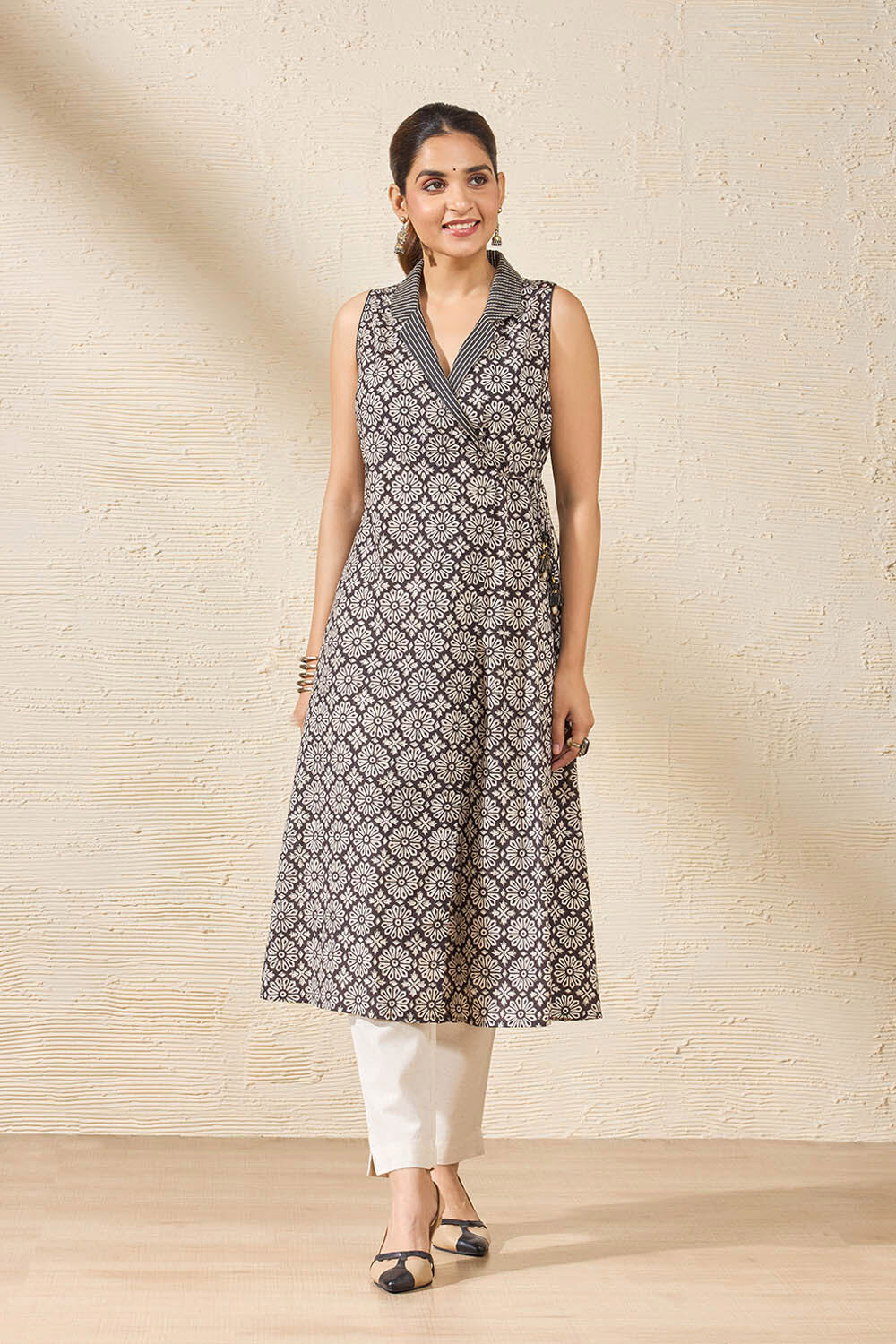 Black Pure Cotton Printed Sanganeri Kurta image number null