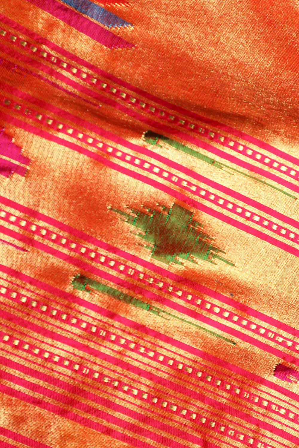 Pink Tapestry Pure Silk Paithani Saree image number null