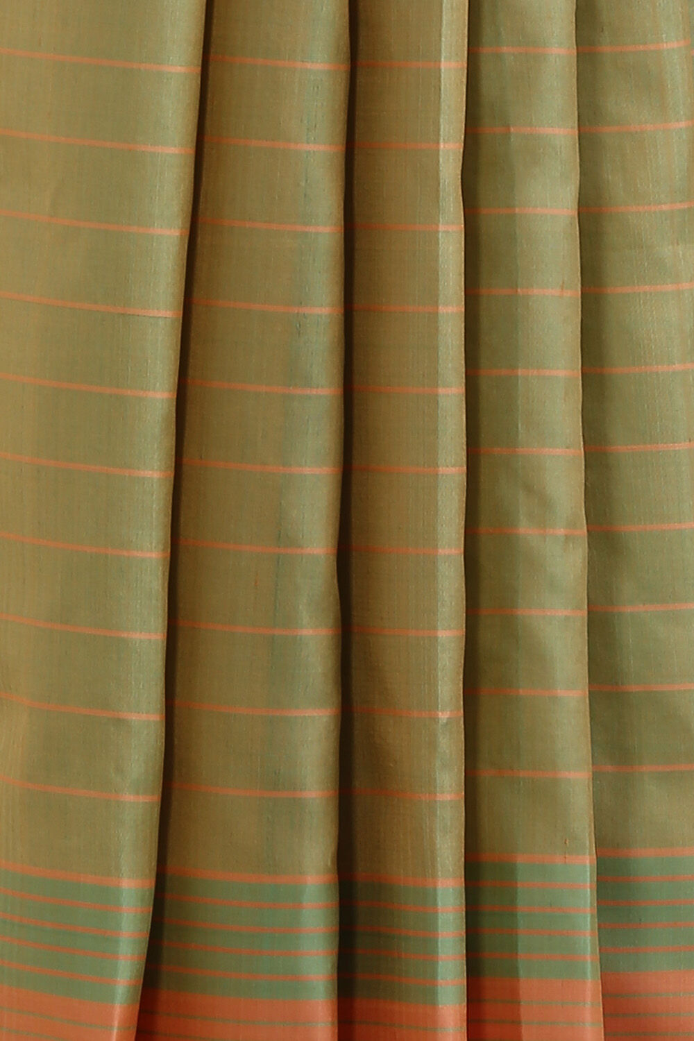 Green Pure Silk Woven Saree image number null