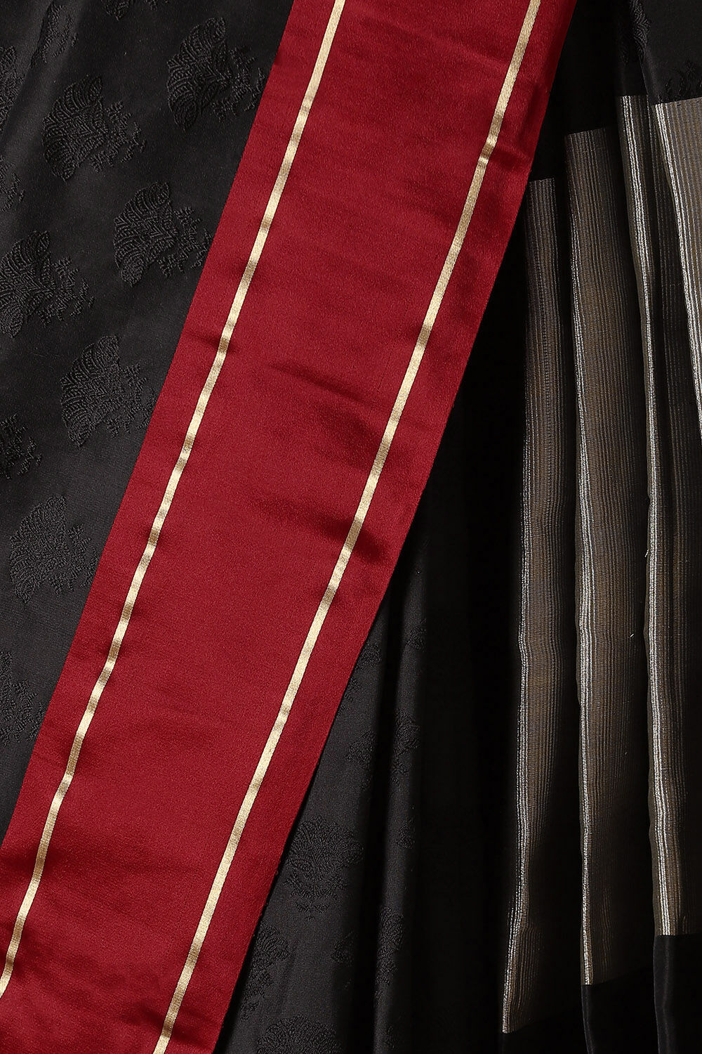 Black Pure Silk Banarasi Tanchoi Saree image number null