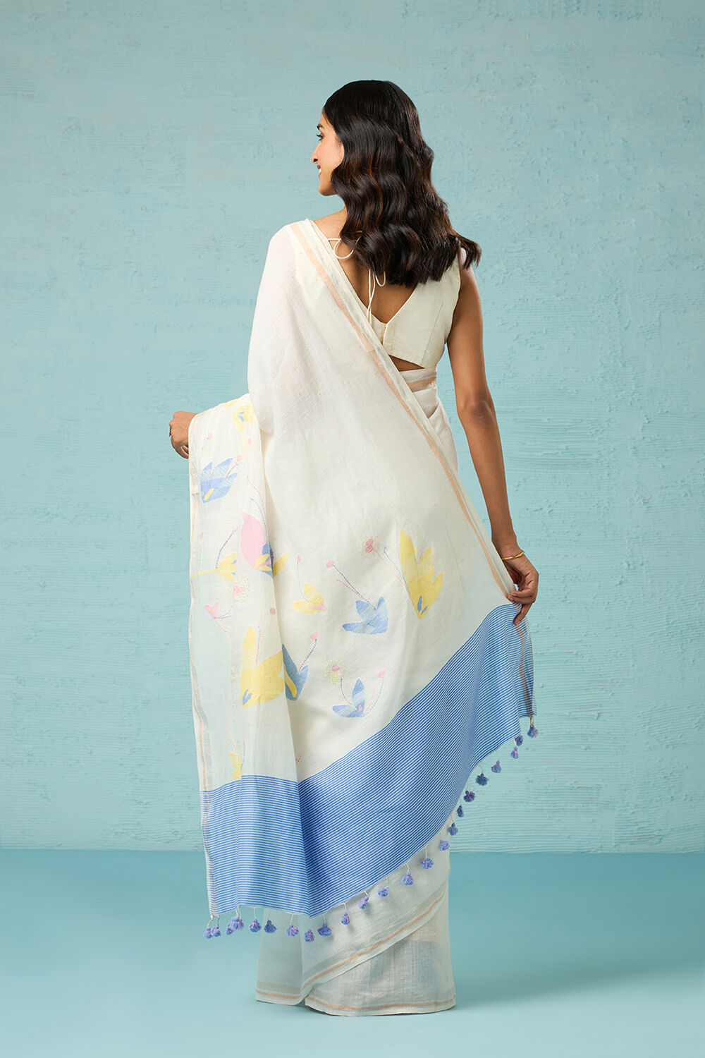 Off White Bengal Pure Silk Cotton Jamdani Saree image number null
