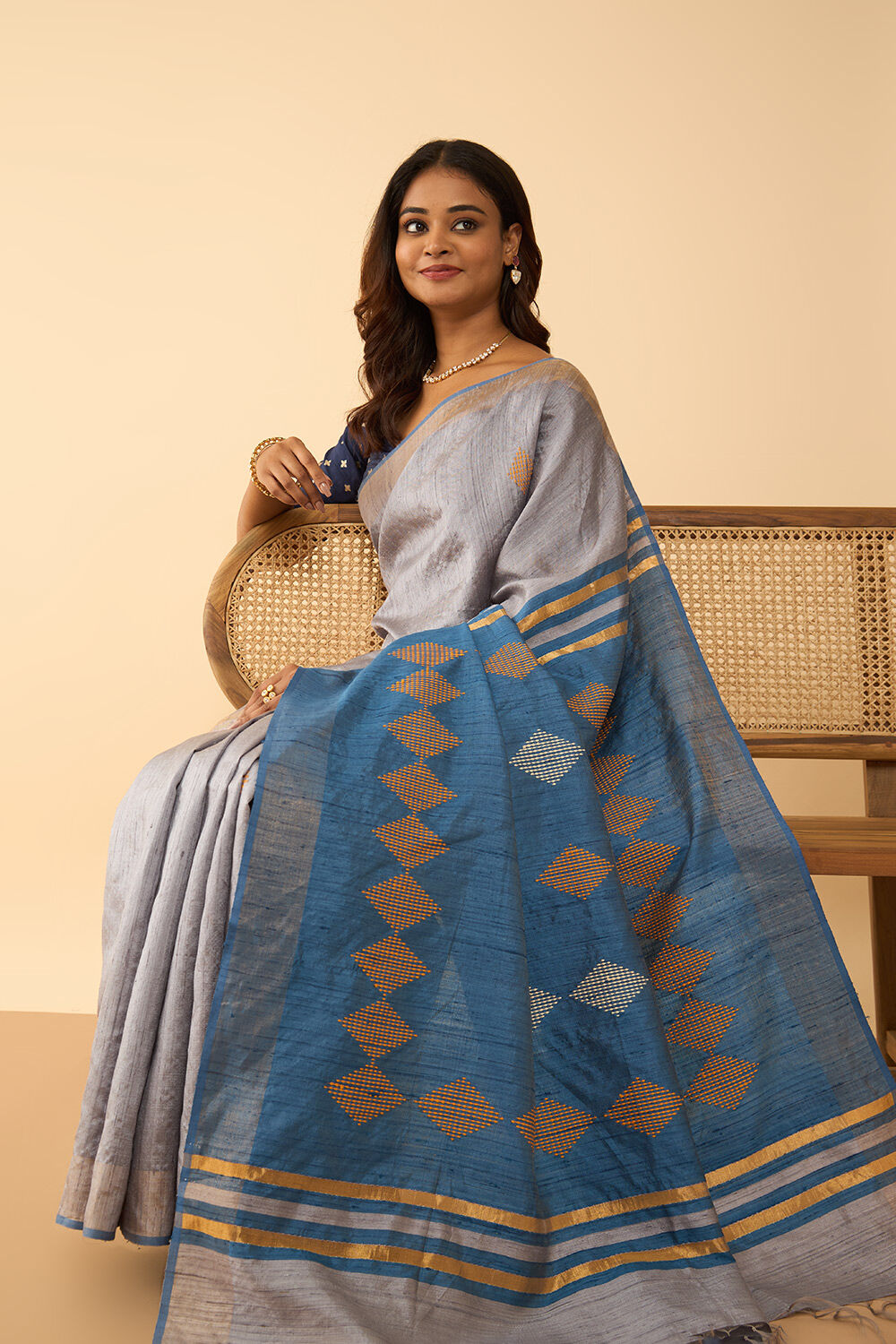 Grey Bhagalpur Woven Pure Silk Saree image number null