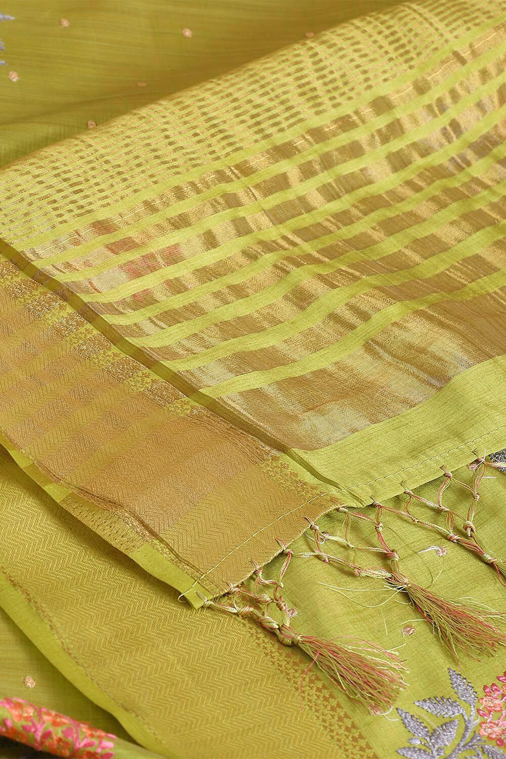 Green Pure Embroidered Saree image number null