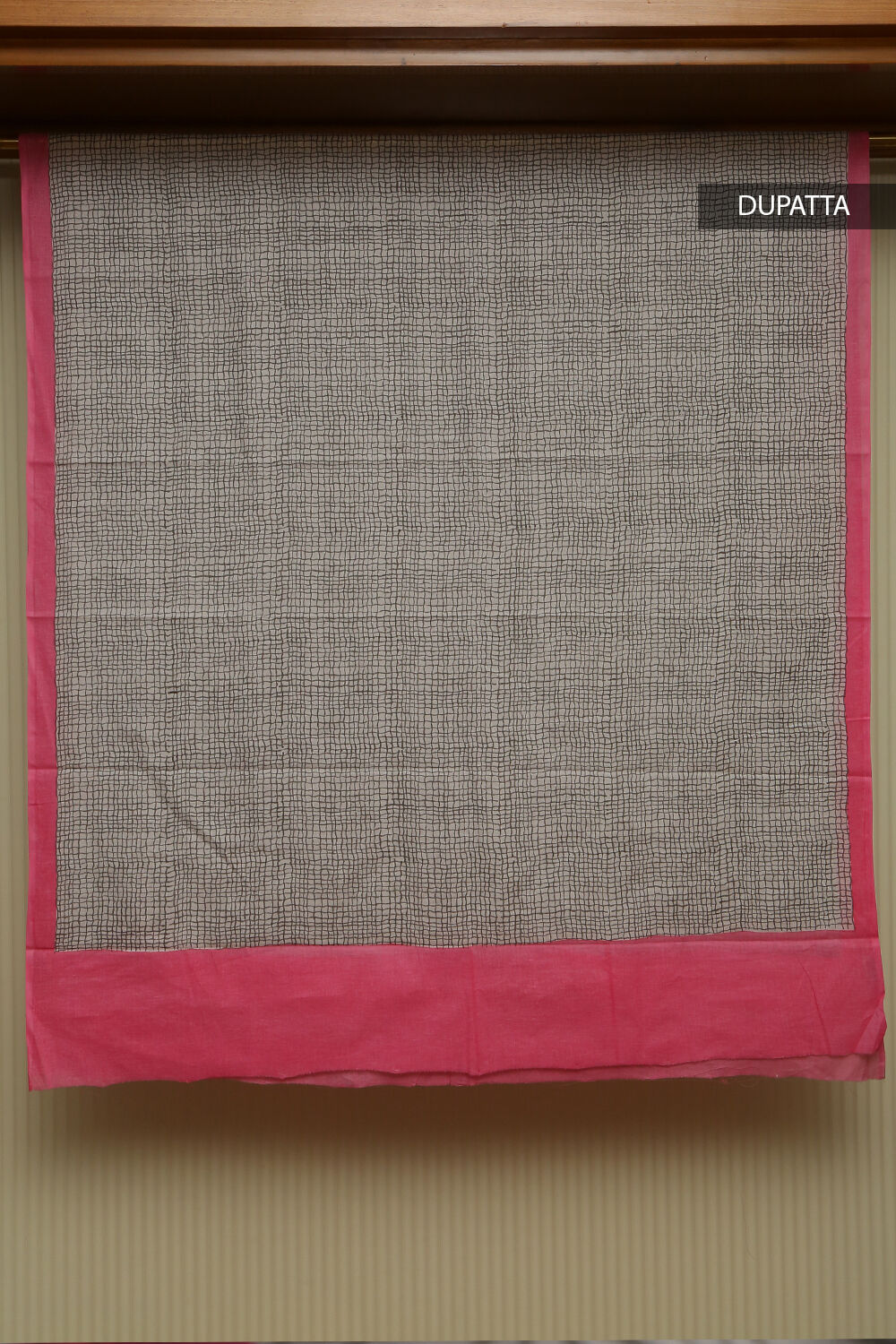 White and Pink Printed Pure Cotton Suit Set image number null