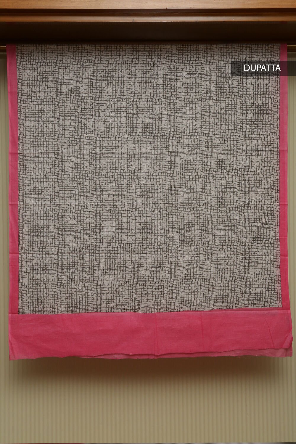 White and Pink Printed Pure Cotton Suit Set image number null