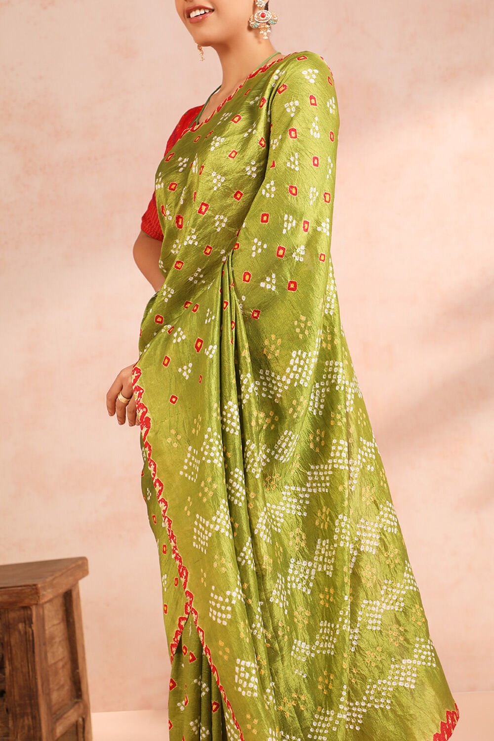 Light Green Gujarat Pure Silk Bandhani Saree image number null