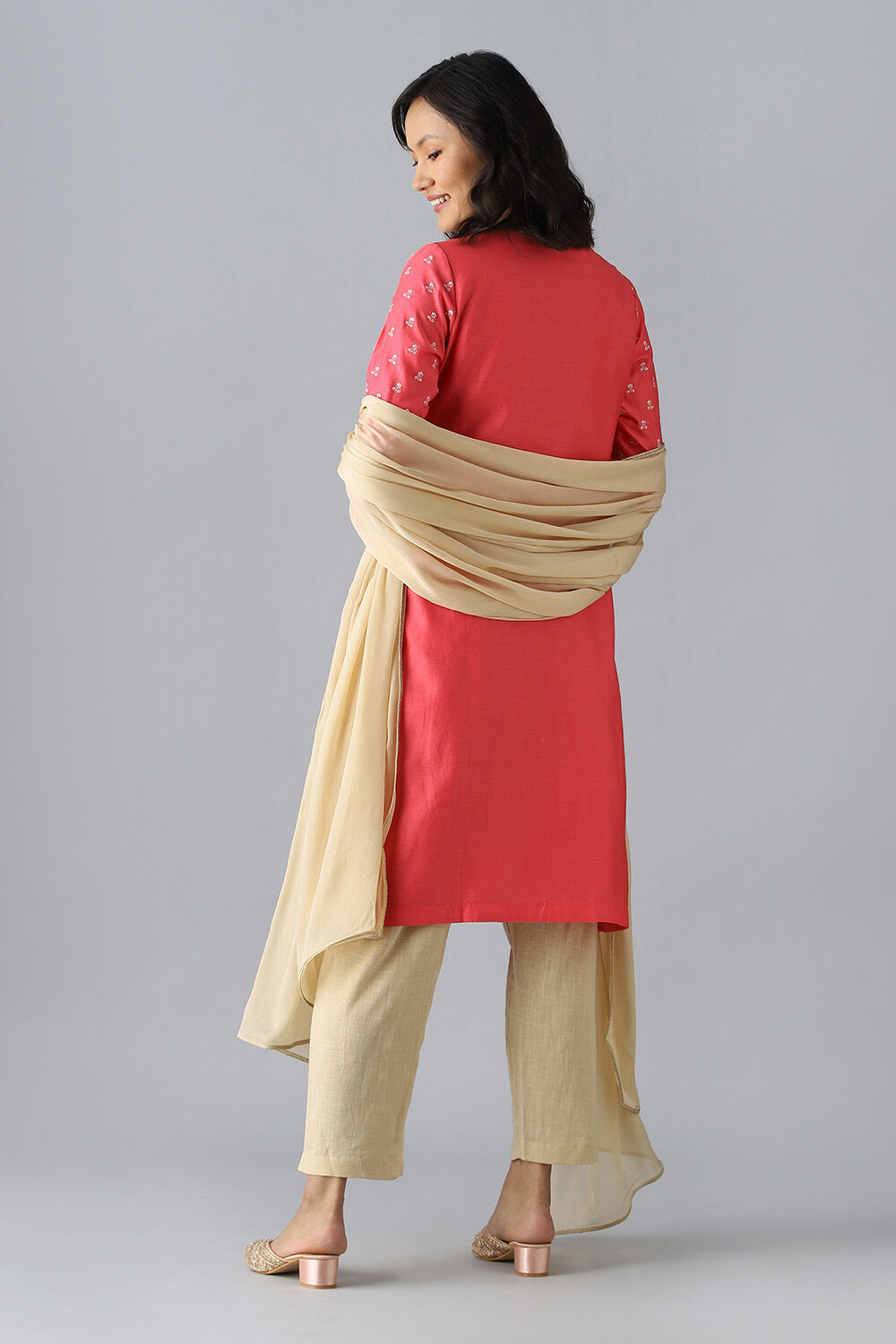Pink Silk Cotton Embroidered Kurta Set image number null