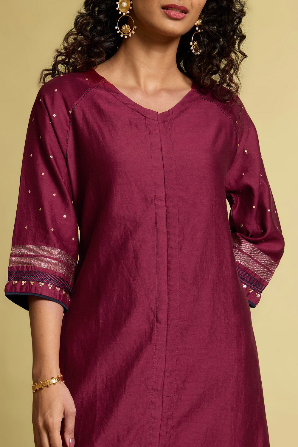 Dark Pink Pure Silk Cotton Embroidered Kurta image number null