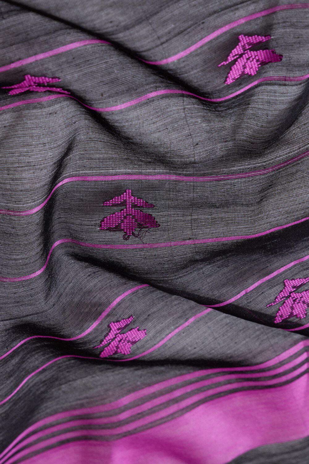 Black Chanderi Woven Pure Silk Cotton Saree image number null