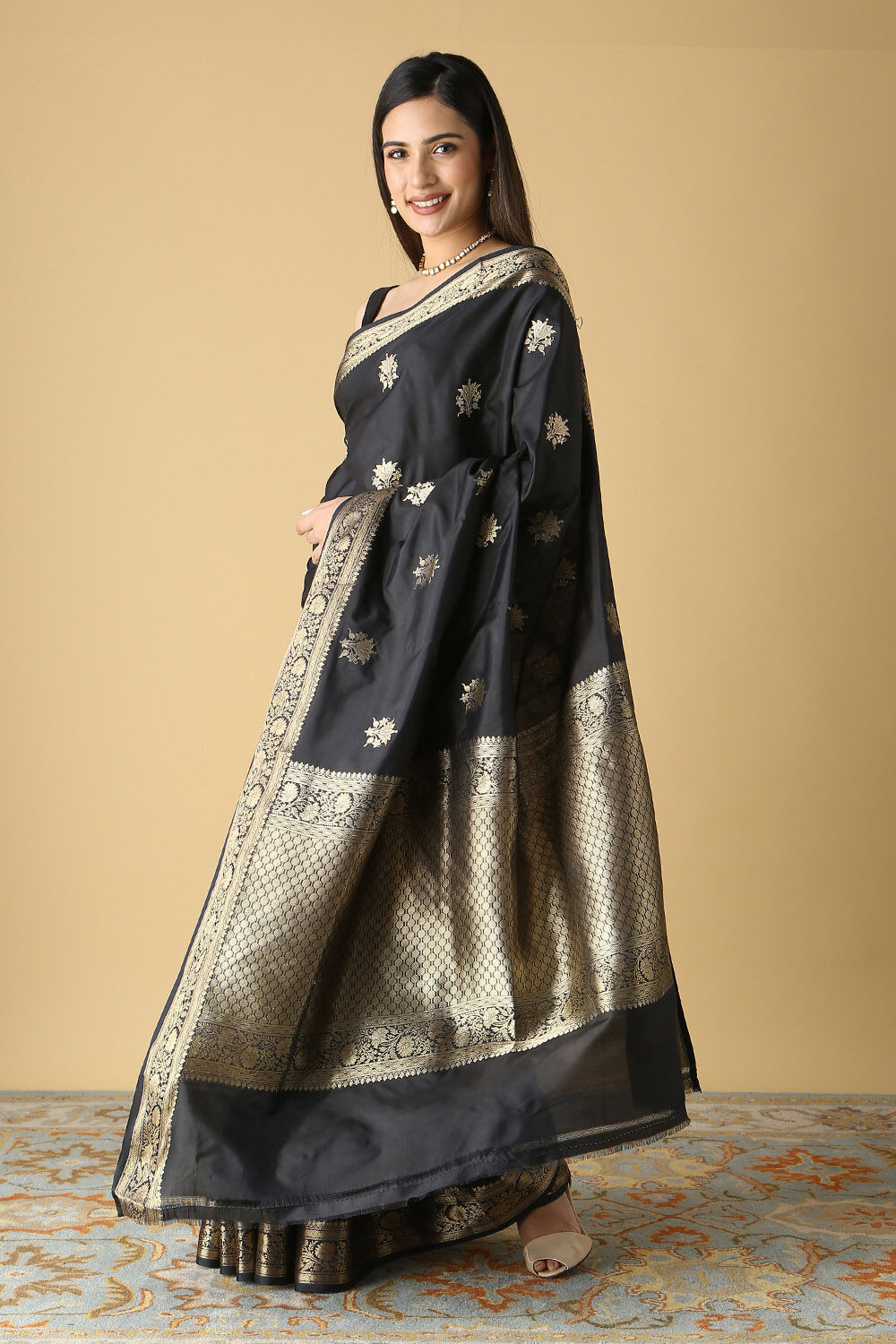 Black Pure Silk Banarasi Saree image number null
