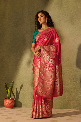 Red Pure Viscose Woven Saree thumbnail image number null