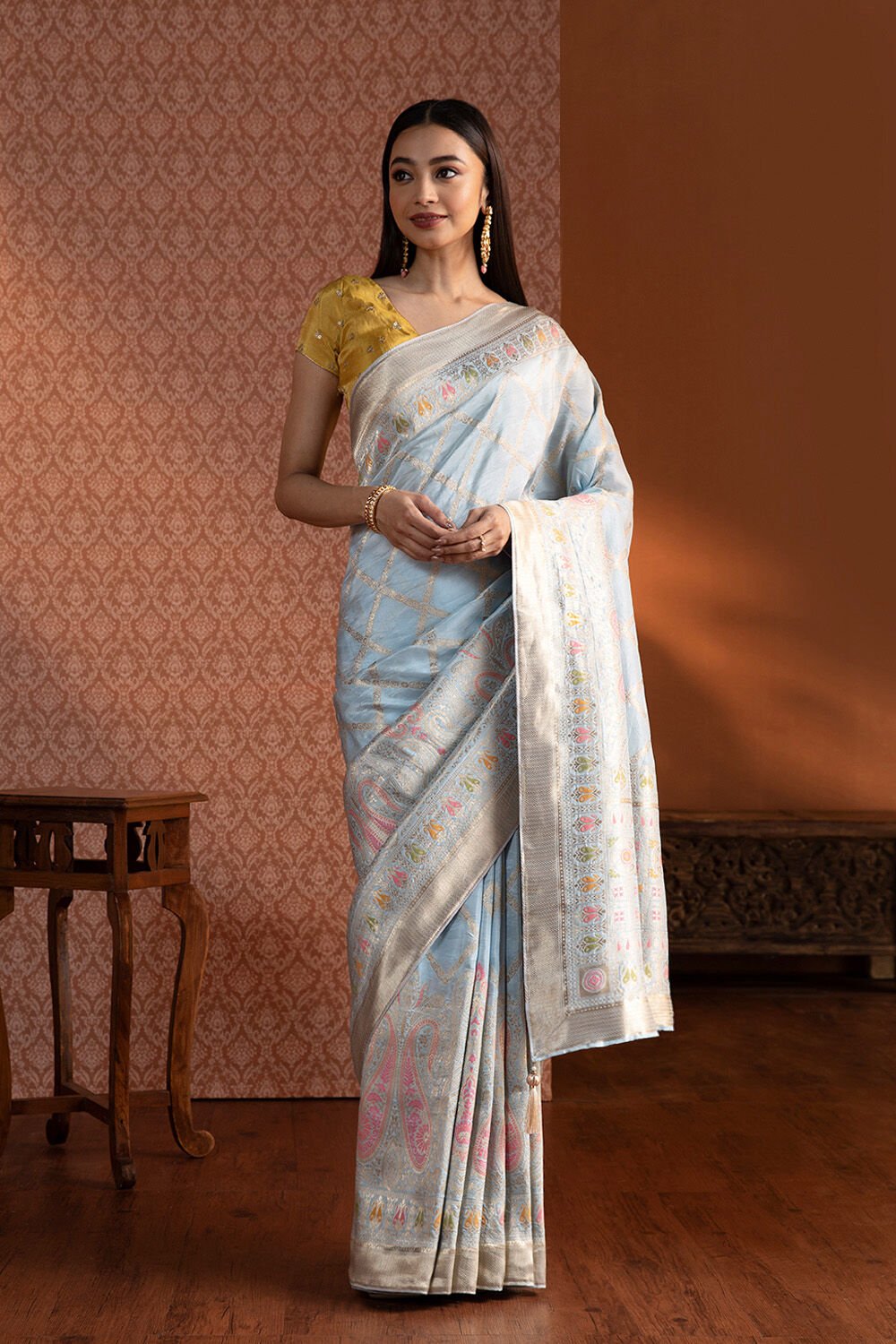 Blue Woven Luxe Saree image number null