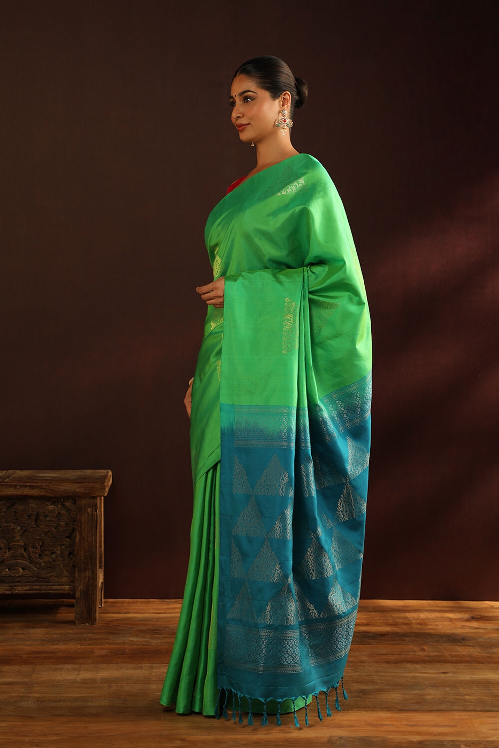 Green Woven Pure Soft Silk Saree image number null