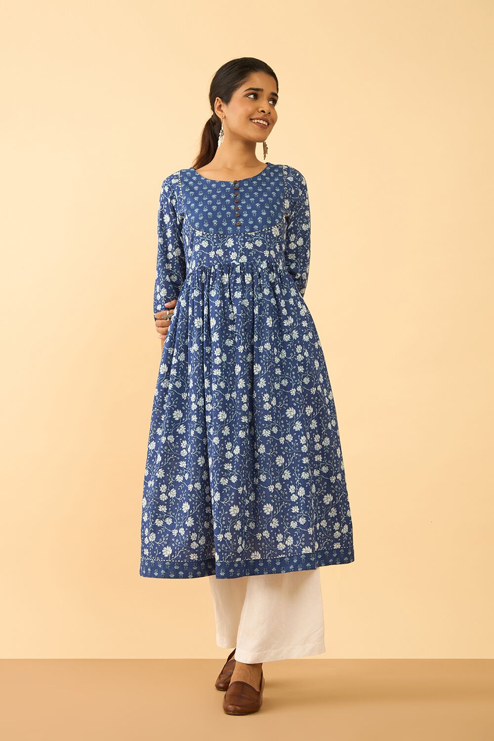 Blue Screen Printed Pure Cotton Kurta image number null